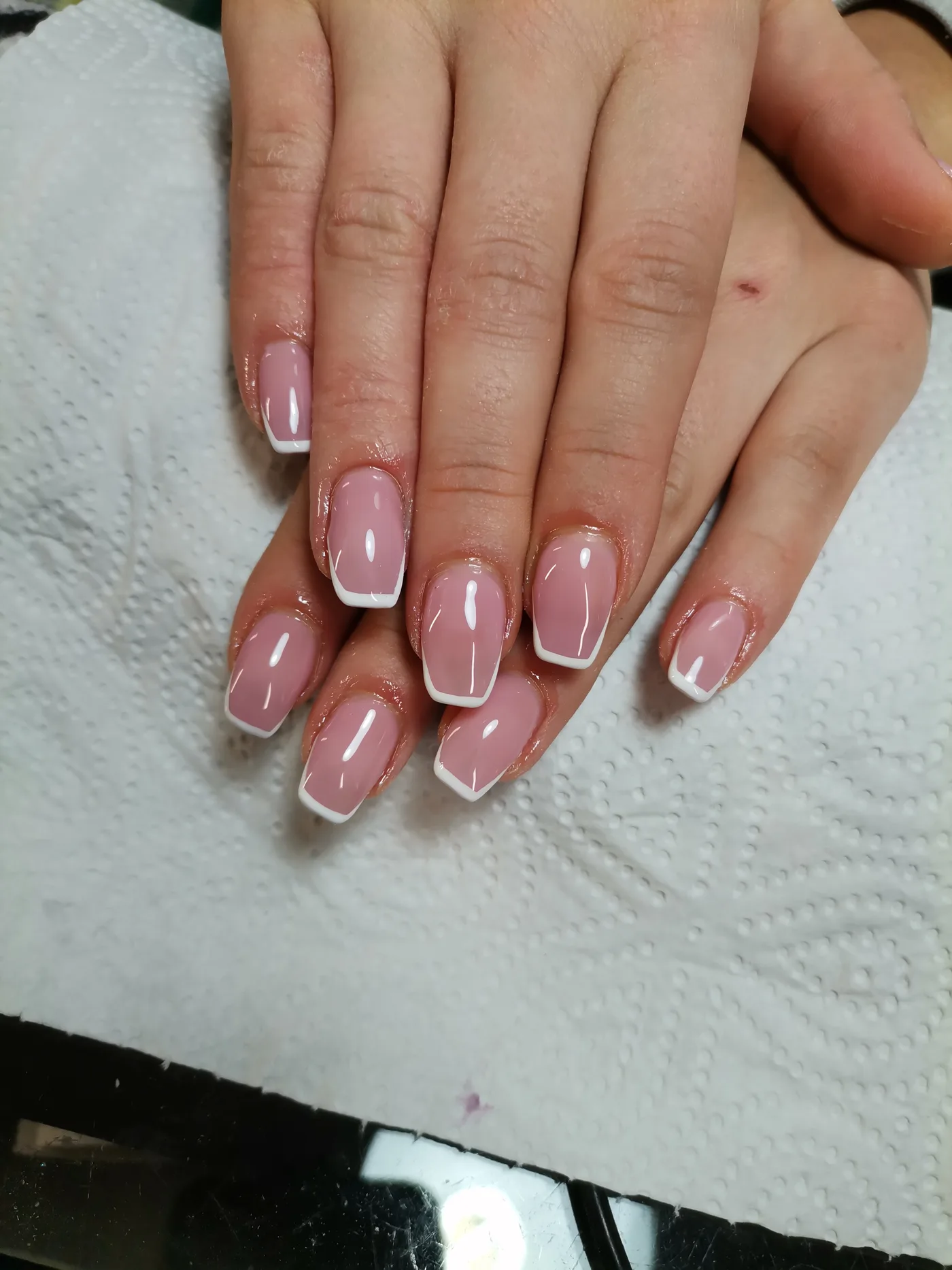Pose réalisée pendant une formation onglerie