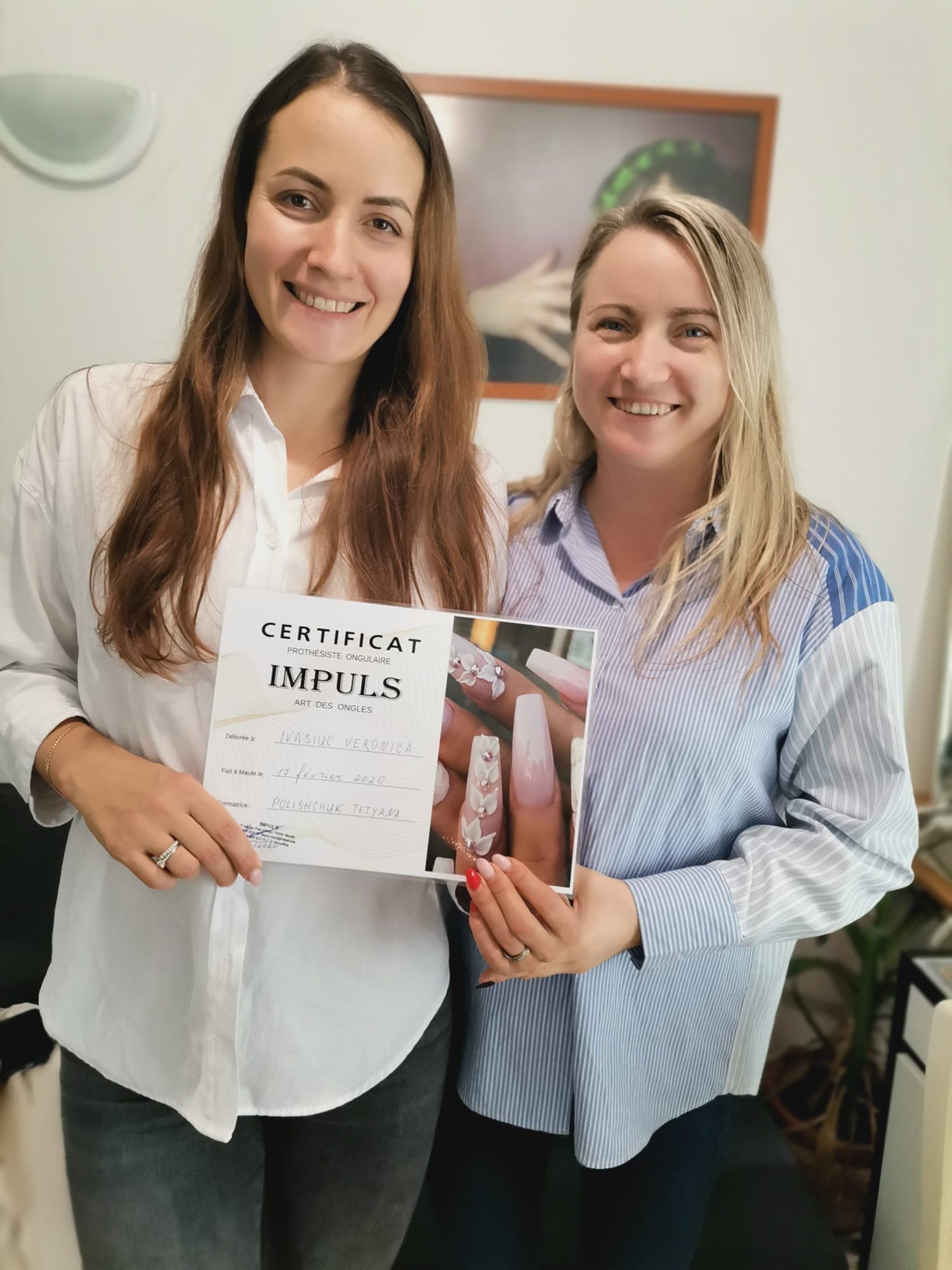 Certificat de formation remis à une élève